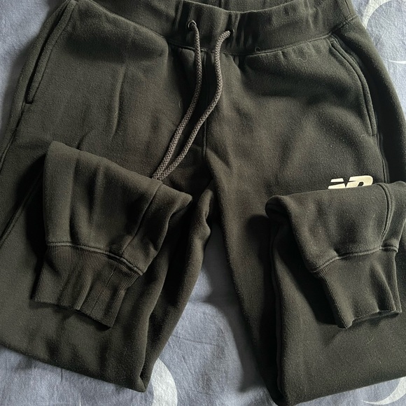 Womens new balance track pants size medium - Picture 3 of 4